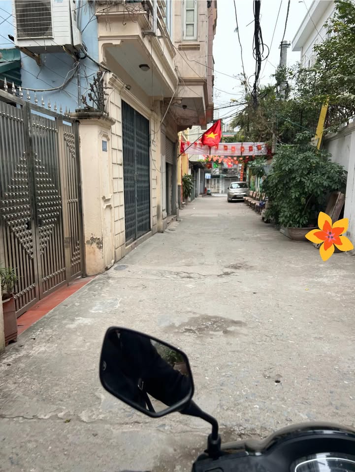 Nhà Phố Huế 50m², 5 tầng, ô tô đỗ gần - Sẵn sàng ở ngay!