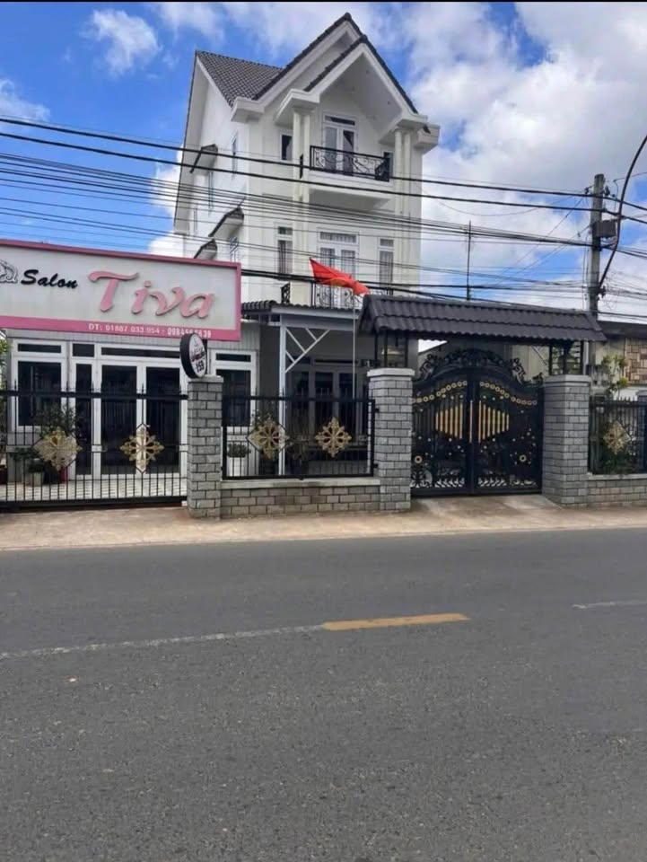 Nhà Riêng Hồ Xuân Hương Đà Lạt 230m² - Giảm Sốc 5.5 Tỷ, Mặt Tiền Rộng