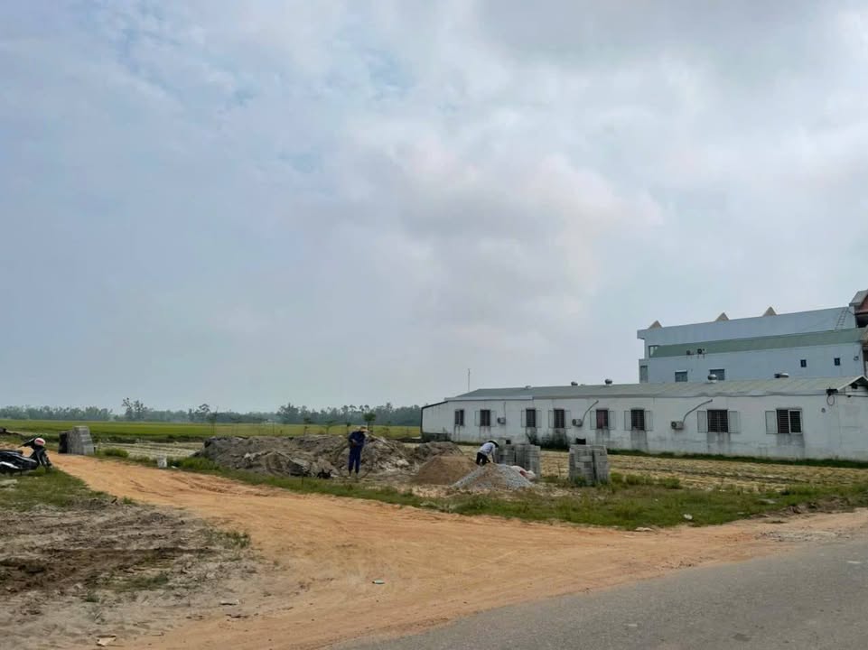 Đất mặt tiền Tỉnh lộ 10A Phú Xuân 200m² giá 3 tỷ - Vị trí đắc địa