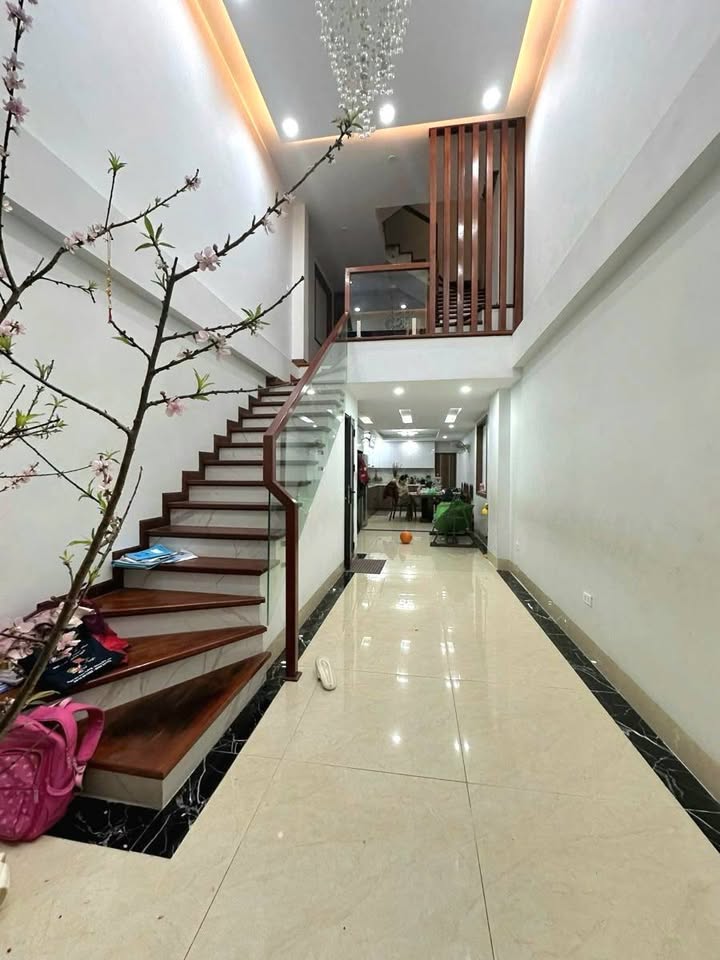 Nhà Phố Yên Lãng Đống Đa 54m² 6 Tầng, Giá 19.8 Tỷ - Ngõ Thông Ô Tô