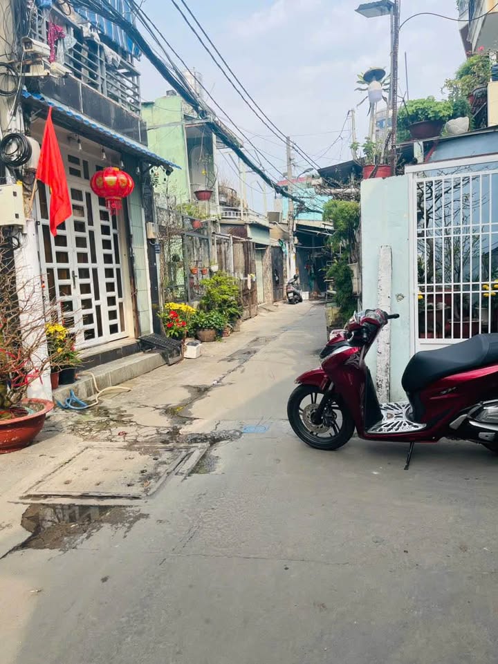 Nhà 3 tầng Gò Vấp sát mặt tiền Quang Trung, 50m², 4.08 tỷ - Chủ giảm sâu