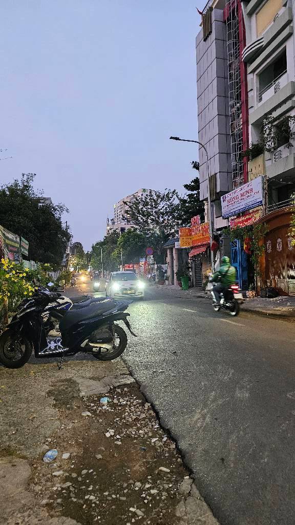 Nhà 20m² 2 Tầng Giá 1.38 Tỷ Giáp Phú Nhuận, Sổ Hồng Riêng