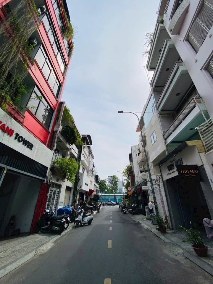 Nhà phố Tân Định Quận 1 138m² - Vị trí đắc địa, đầu tư sinh lời!