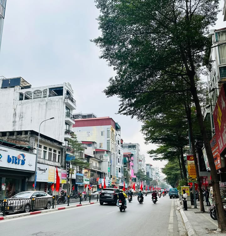 Nhà Mặt Phố Tôn Đức Thắng 170m² Kinh Doanh Đỉnh Cao - Giá Tốt