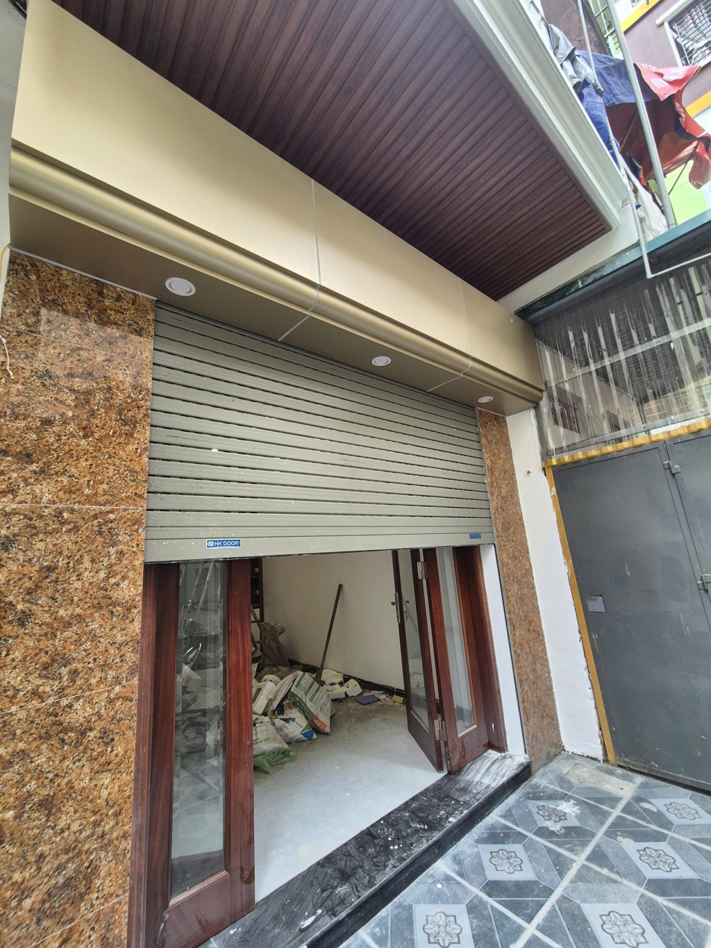 Nhà Riêng Hào Nam 40m² giá 10.8 tỷ - Sẵn sàng ở ngay!