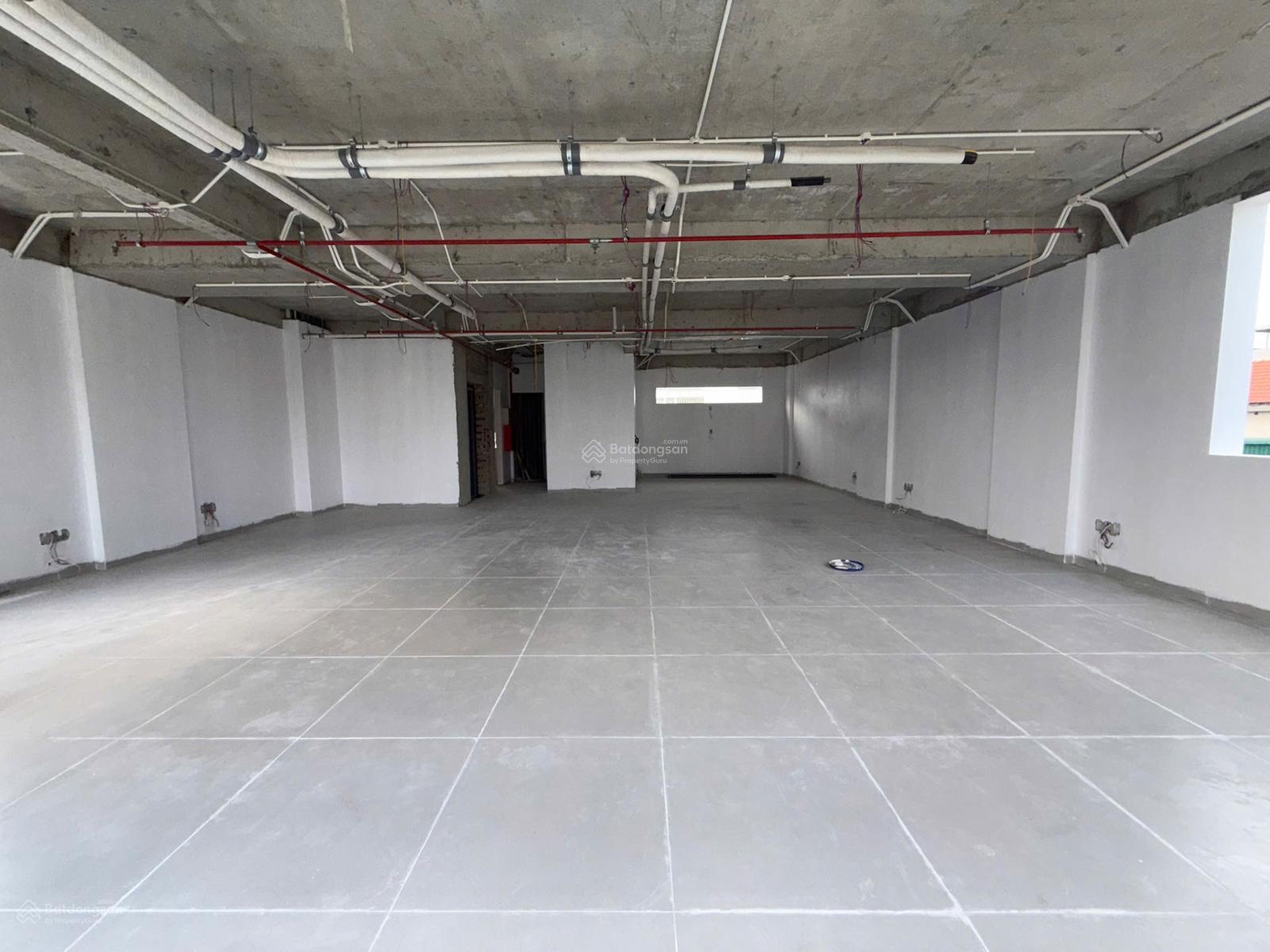 Cho thuê nhà mặt phố Nguyễn Khang 110m² - Mặt tiền kinh doanh cực đỉnh!