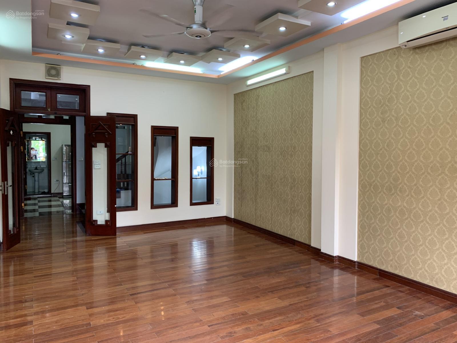 Cho thuê nhà Hồ Tùng Mậu 80m² - Vị trí đắc địa, ô tô tránh!