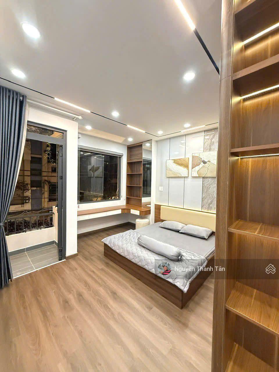 Nhà Cho Thuê Phan Xích Long, Phú Nhuận - 55m², 2PN, Full Nội Thất