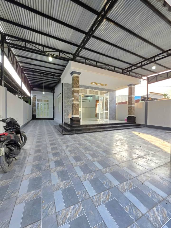 Nhà Riêng Phường Ninh Thạnh, Tây Ninh 309m² giá 2.59 tỷ - Chính chủ bán