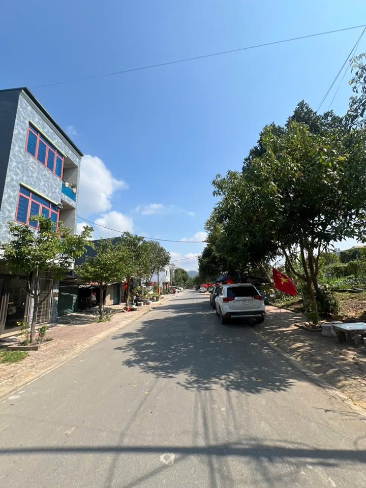 Đất nền Đường 22/12, TP Lào Cai 100m² - Sổ đỏ chính chủ