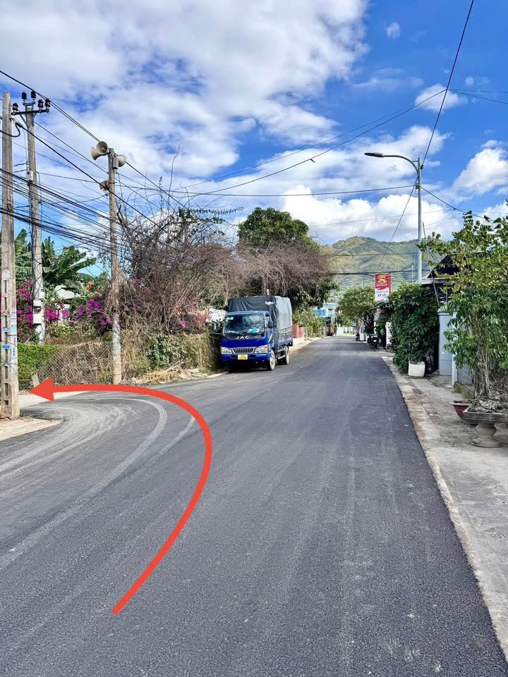 Đất nền Diên Toàn 111m² giá 2.2 tỷ - Sổ đỏ chính chủ, thổ cư 100%