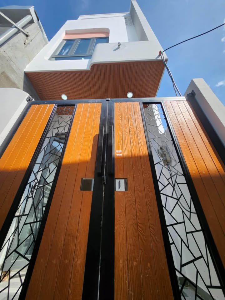 Bán nhà 3 tầng Kiệt Yên Khê Đà Nẵng 40m² giá 3.9 tỷ - Sẵn sàng ở ngay!