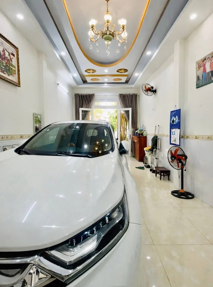 Bán nhà mặt tiền Phường 10 Gò Vấp 105m² - Vị trí đắc địa kinh doanh ngay!