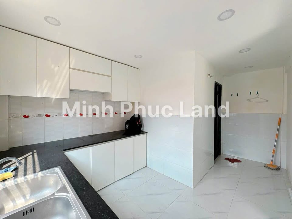 Nhà phố Quận 7 - 30m² nhỉnh 3 tỷ - Vị trí đẹp ô tô vào tận nhà!