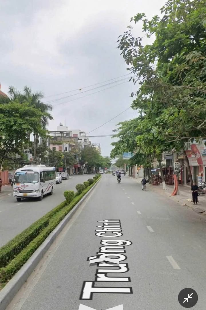 Nhà Mặt Tiền 40m² Phố Trường Chinh, Nam Định - Giá 5.2 Tỷ