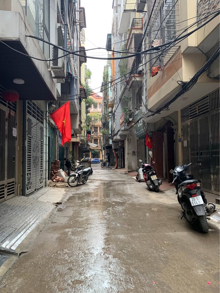 Tòa Apartment Hoàng Quốc Việt 133m² giá 30 tỷ - Dòng tiền cực khủng!