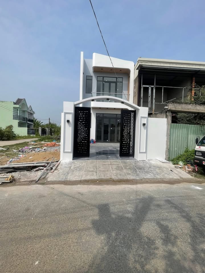 Nhà Phố Mặt Tiền Thanh Ba Cần Giuộc 95m² - Kinh Doanh Ngay!