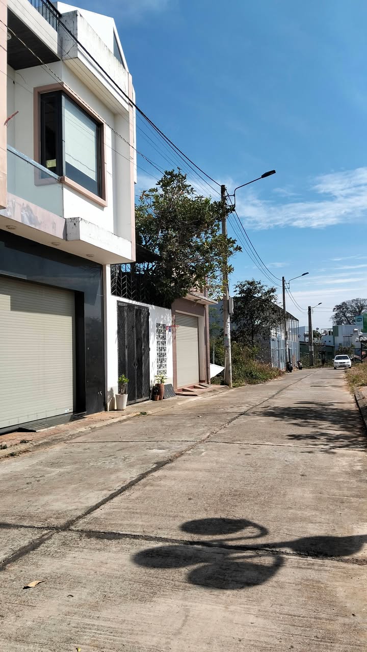 Đất nền 88m² sổ đỏ khu đấu giá Công An Trần Quý Cáp, Buôn Ma Thuột - Giá 3 tỷ