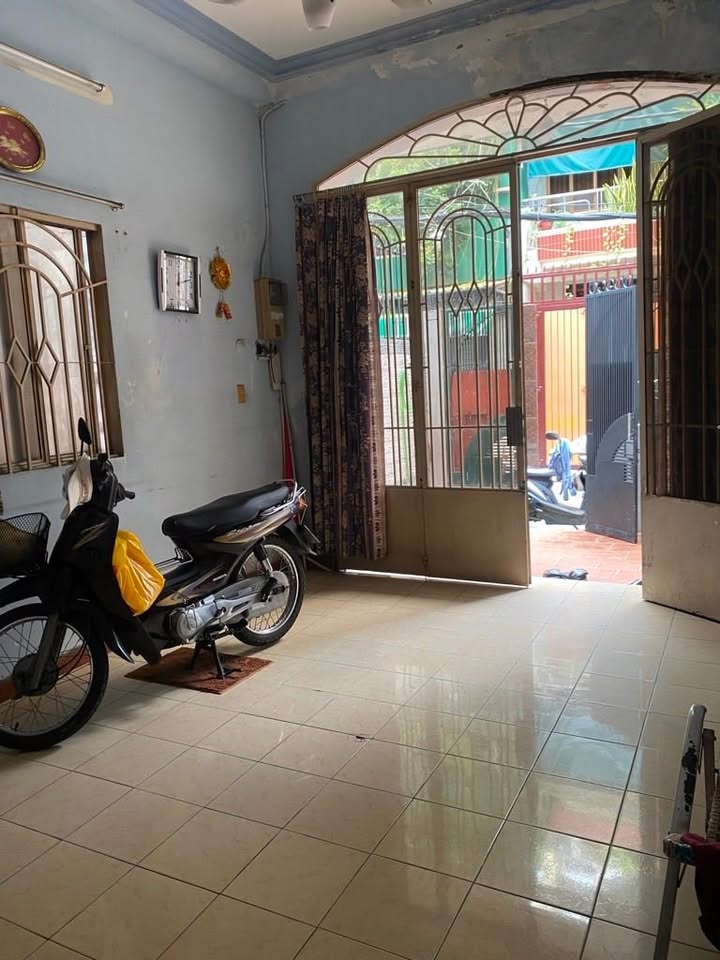 Bán nhà Nguyễn Kiệm Phú Nhuận 64m² giá 9 tỷ - Vị trí đẹp hiếm có