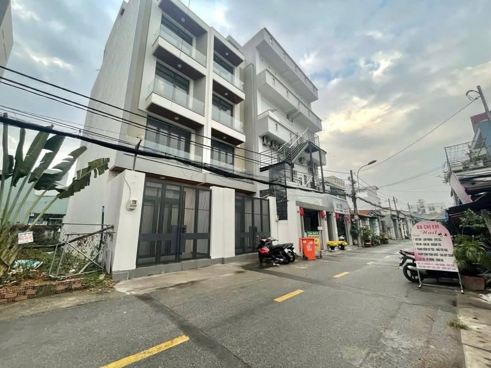 Nhà Mặt Tiền Kinh Doanh 5 Tầng - Sát Phạm Văn Đồng, Thủ Đức - 10.5 Tỷ