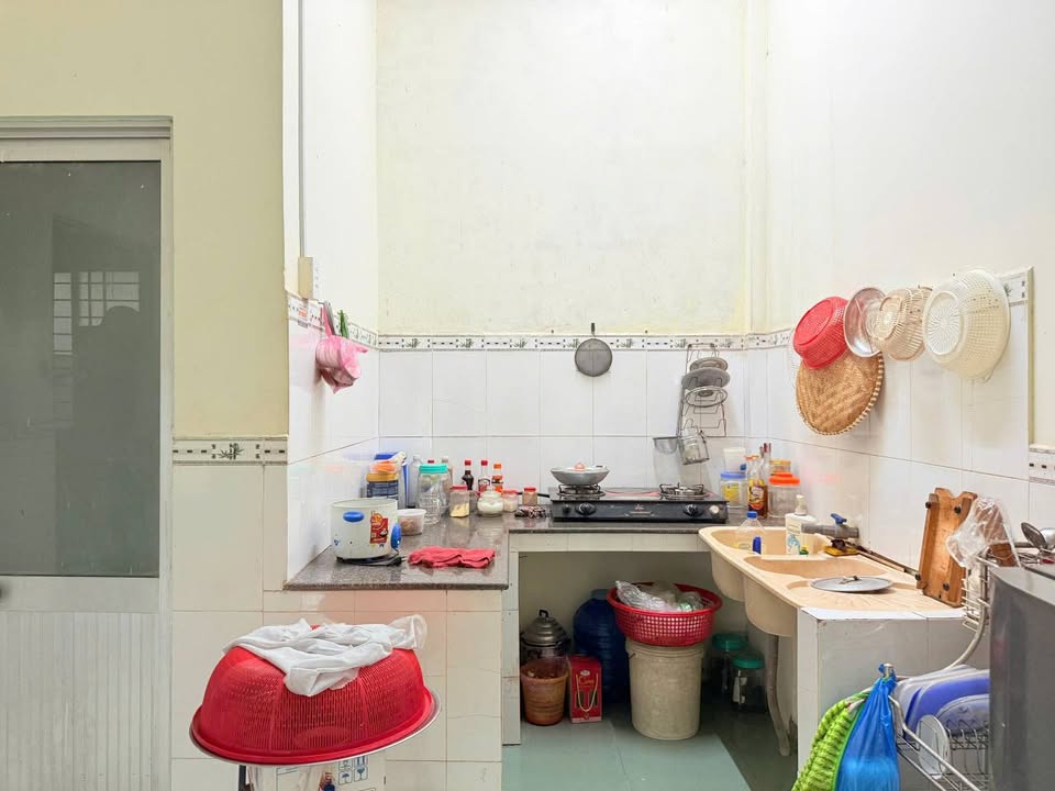 Nhà 292m² Phú Tân, Bến Tre - Ngang 10m, Sổ Đỏ, Giá 2.3 Tỷ