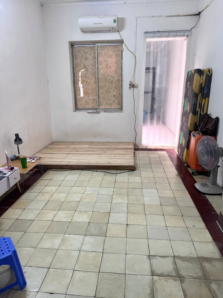 Nhà riêng Đống Đa 2PN giá 6 triệu - Vị trí đẹp, tiện nghi!