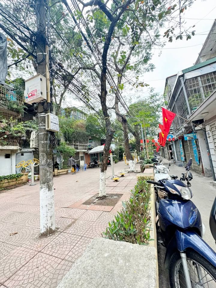 Căn hộ tập thể Láng Hạ 88m² giá 4 tỷ - Sổ đỏ chính chủ!