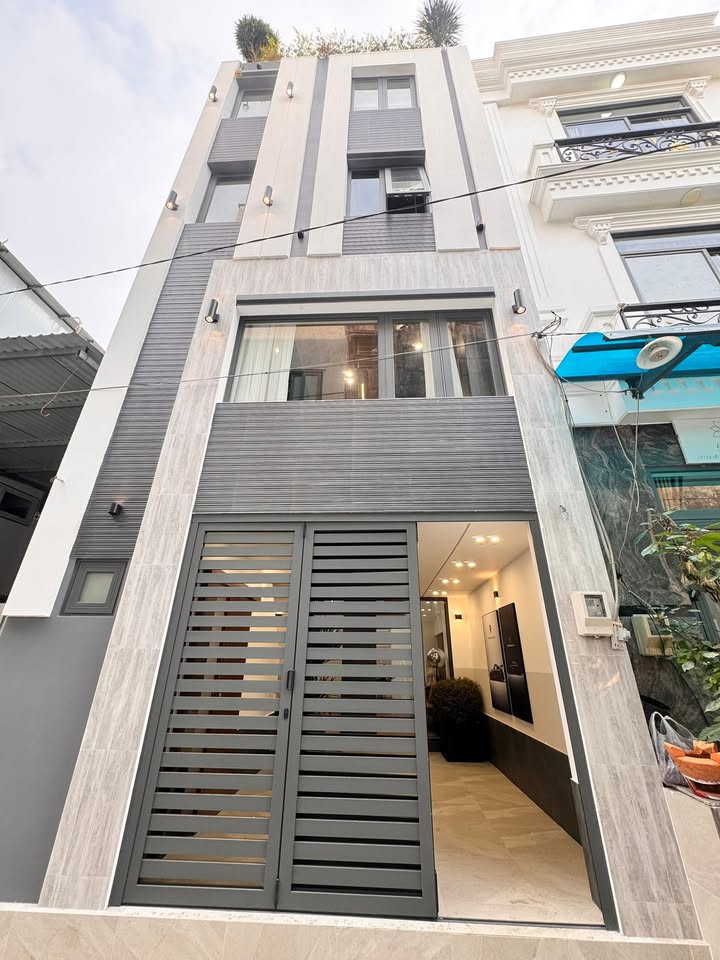 Nhà 5 tầng 4PN HXH Gò Vấp - Sổ hồng riêng - 7.65 tỷ