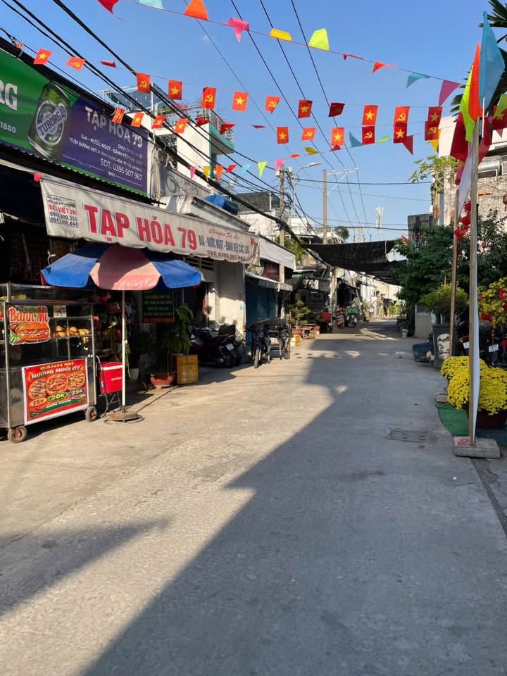 Nhà riêng Quận Tân Phú 64m² giá 5.1 tỷ - Vị trí kinh doanh đắc địa