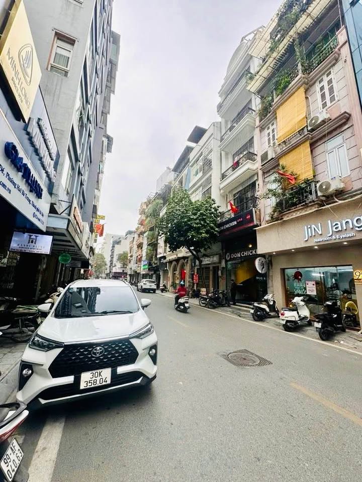 Bán nhà mặt phố Mai Hắc Đế 80m² giá 64 tỷ - Vị trí đắc địa!