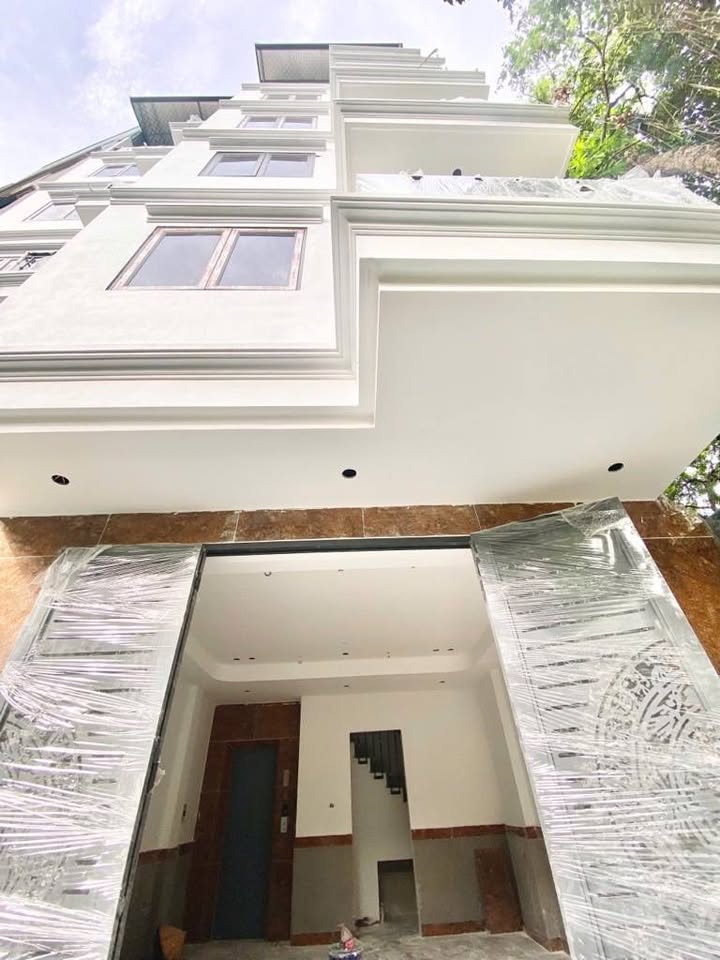 Bán nhà 7 tầng thang máy Nhổn 37m² - Dòng tiền ổn định ngay cổng ĐH Công Nghiệp