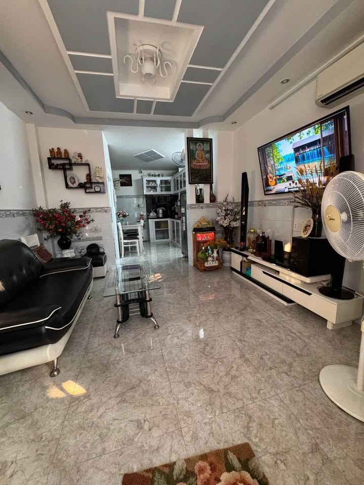 Nhà 2 Tầng Full Nội Thất Hẻm Xe Hơi Nhà Bè - 2.25 Tỷ