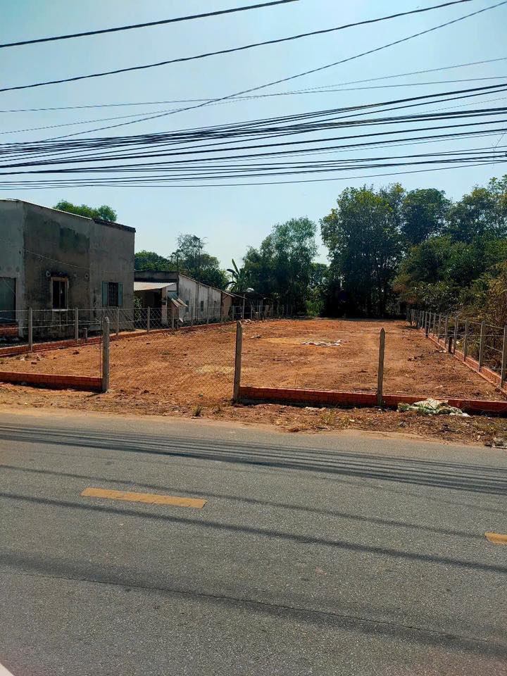 Bán đất mặt tiền Bến Súc Củ Chi 900m² giá 8.5 tỷ - Sổ hồng sẵn