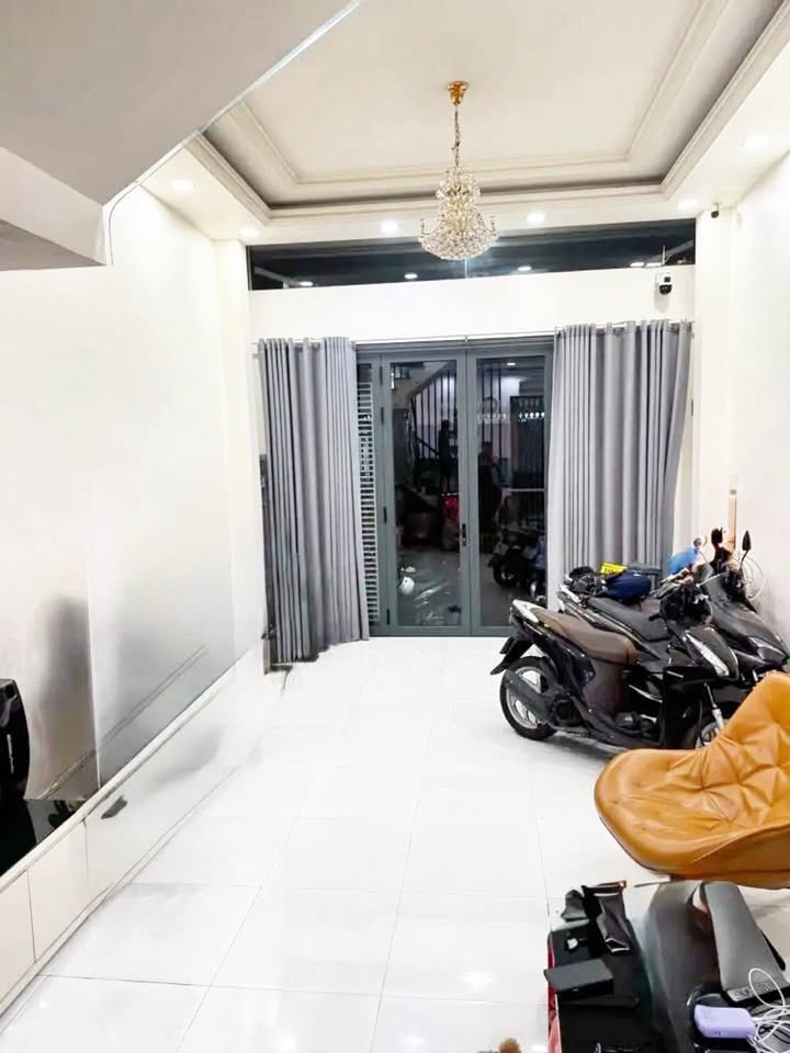 Bán nhà Bình Thới Q11 56m² 12 tỷ - Hẻm 8m ô tô vào tận nhà