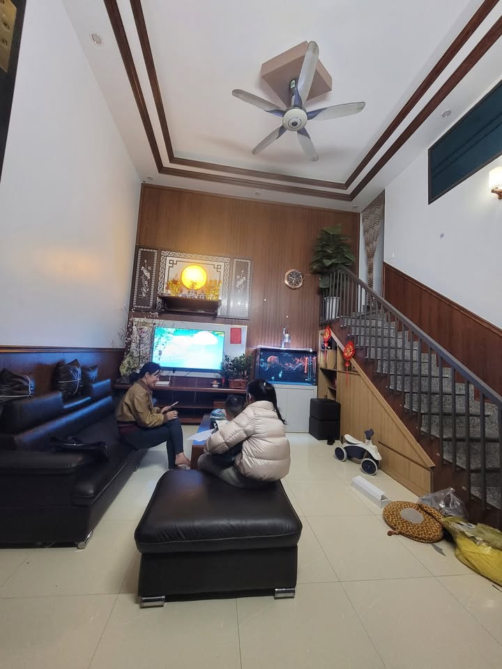 Nhà Phố Bào Ngoại 116m² - Mặt tiền kinh doanh, ô tô vào nhà!