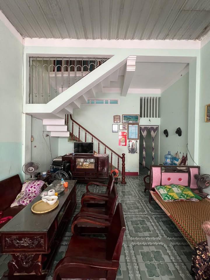 Nhà Mặt Tiền P. Hải Cảng Quy Nhơn 80m² - Kinh Doanh Đắc Lộc, Giá 4 Tỷ