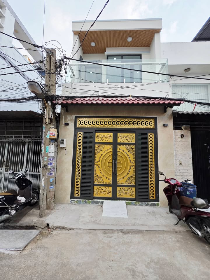 Nhà phố Bình Tân 72m² giá 6.2 tỷ - Hẻm xe tải 7m thông thoáng!