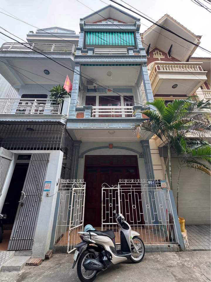 Cho thuê nhà 3 tầng 60m² tại trung tâm TP. Thanh Hóa - Chính chủ, ô tô đỗ cửa