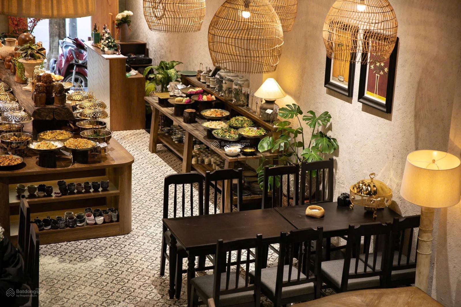 Nhà Mặt Tiền Trung Hòa, Cầu Giấy 150m² - Mặt Tiền Kinh Doanh Đắc Địa!