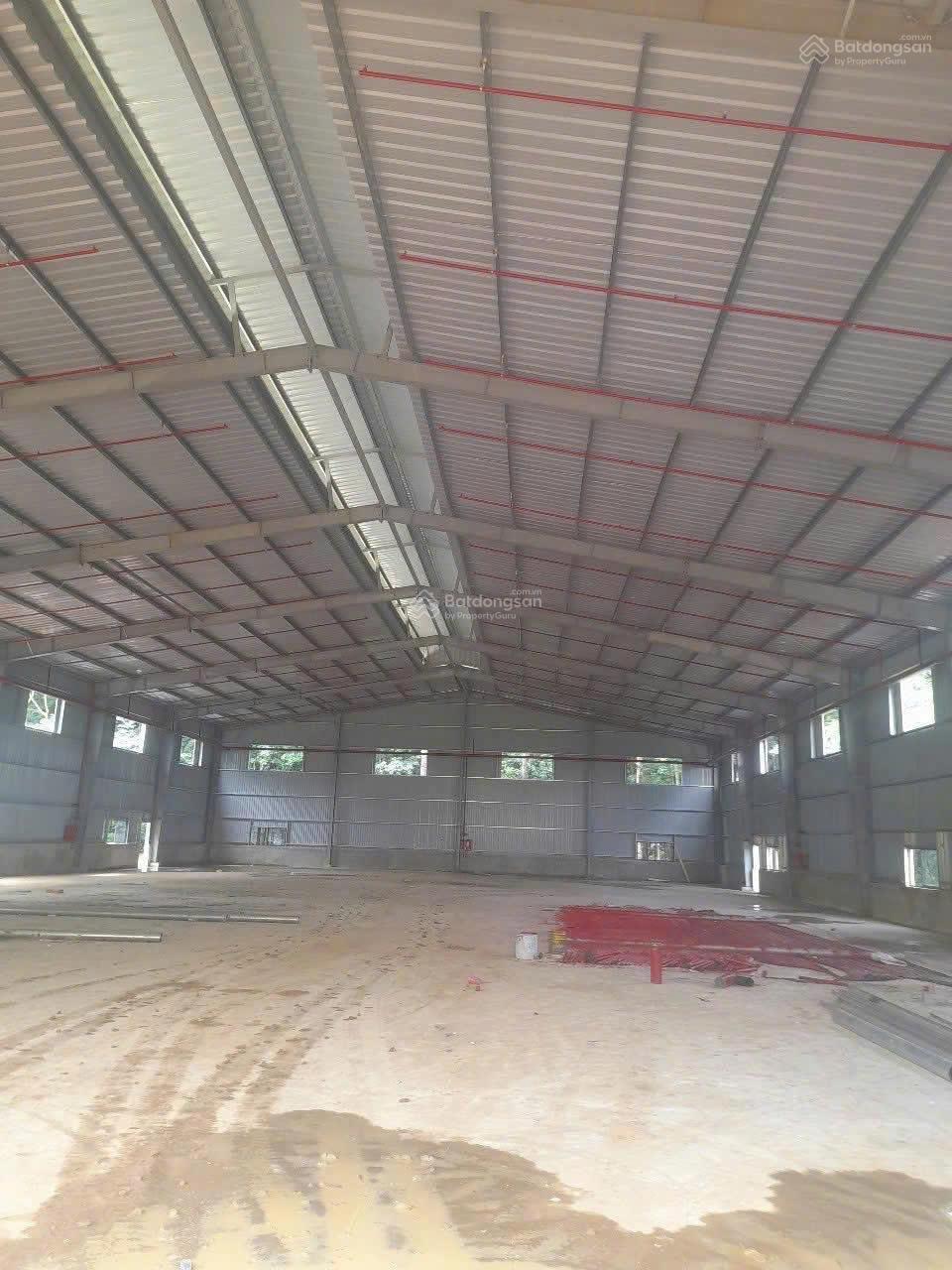 Cho thuê xưởng 2.600m² Tân Uyên - Gần KCN, Sẵn PCCC Tự động