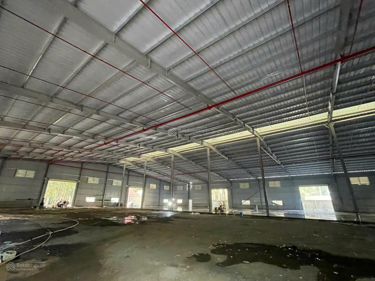 Kho xưởng Tân Uyên 3000m² - KCN VSIP 2, Container vào tận nơi