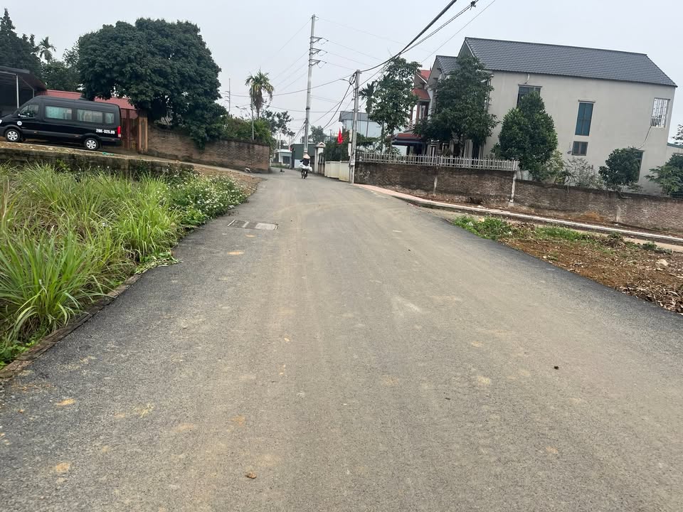 Đất nền Phú Cát 100m² - Sổ đỏ chính chủ - Tiềm năng tăng giá