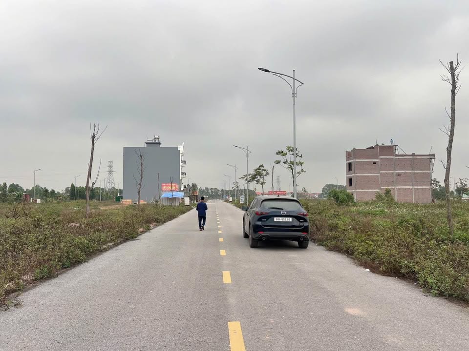 Đất nền Song Khê 90m² giá 3.3 tỷ - Giá tốt hiếm có!