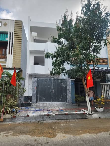 Nhà 3 Tầng Full Nội Thất Cao Cấp Mặt Tiền Phan Khôi, Hòa Xuân Đà Nẵng - 7.x Tỷ