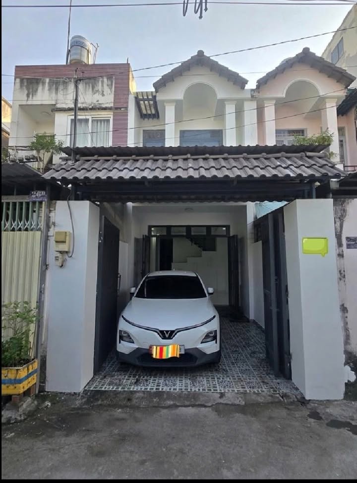 Bán nhà Phường Long Bình 53m² giá 4.75 tỷ - Ô tô vào tận nhà!