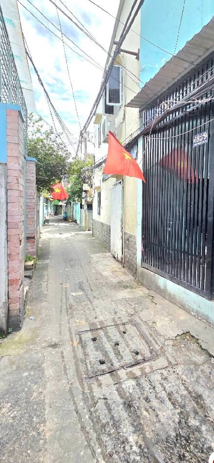 Nhà 80m² Hẻm Thông Đoàn Văn Bơ, Q4 - Sẵn Sàng Xây Mới - Giá 5.x Tỷ