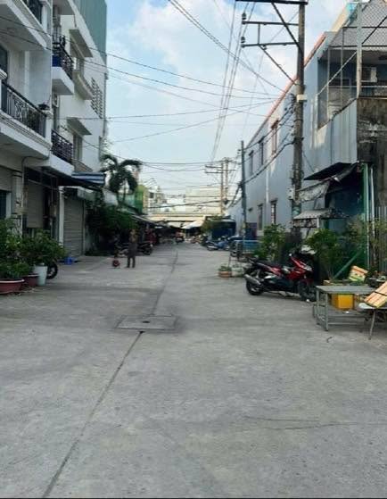 Bán nhà Bình Trị Đông A Bình Tân 56m² giá 5.6 tỷ - Đường 10m rộng rãi