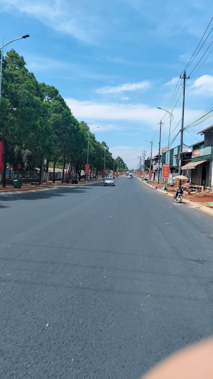 Đất nền mặt tiền Phan Huy Chú, BMT - 8.5 tỷ, thổ cư tự do