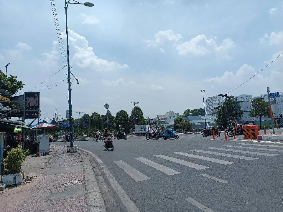 Nhà Mặt Tiền Kha Vạn Cân, Thủ Đức - 99m², Kinh Doanh Đa Ngành, Sổ Hồng Riêng