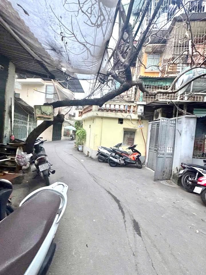 Nhà Mặt Tiền Hoàng Hoa Thám, Ba Đình 35m² - Đầu Tư Lời Ngay 1 Tỷ